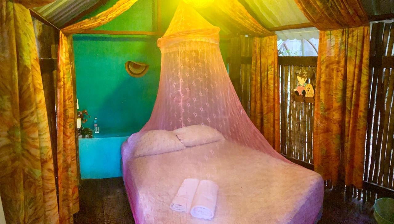 Yaxche Centro Hostal Y Camping Бакалар Екстериор снимка