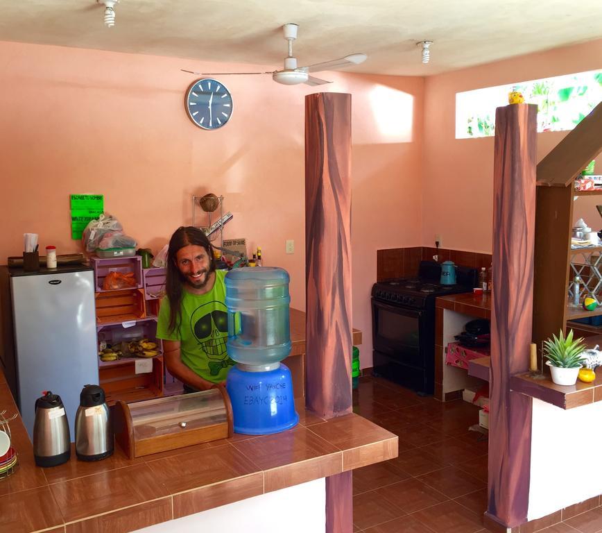 Yaxche Centro Hostal Y Camping Бакалар Екстериор снимка