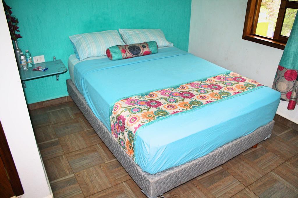 Yaxche Centro Hostal Y Camping Бакалар Екстериор снимка