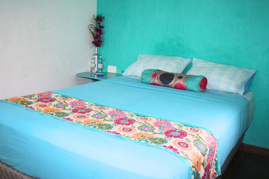 Yaxche Centro Hostal Y Camping Бакалар Екстериор снимка