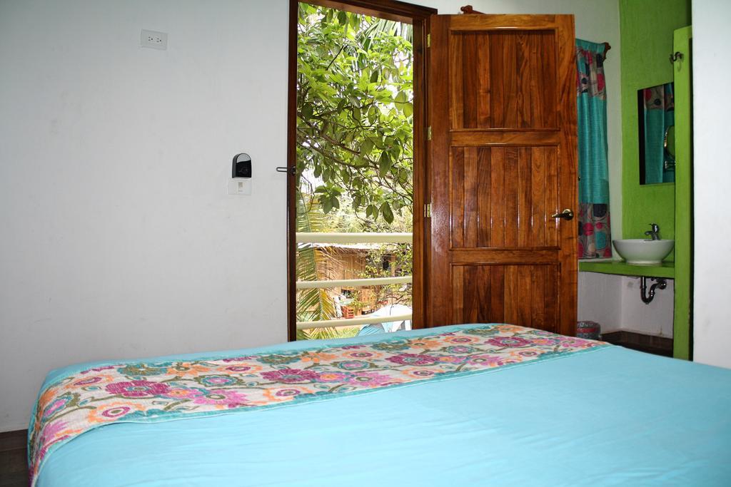 Yaxche Centro Hostal Y Camping Бакалар Екстериор снимка