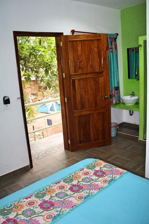 Yaxche Centro Hostal Y Camping Бакалар Екстериор снимка