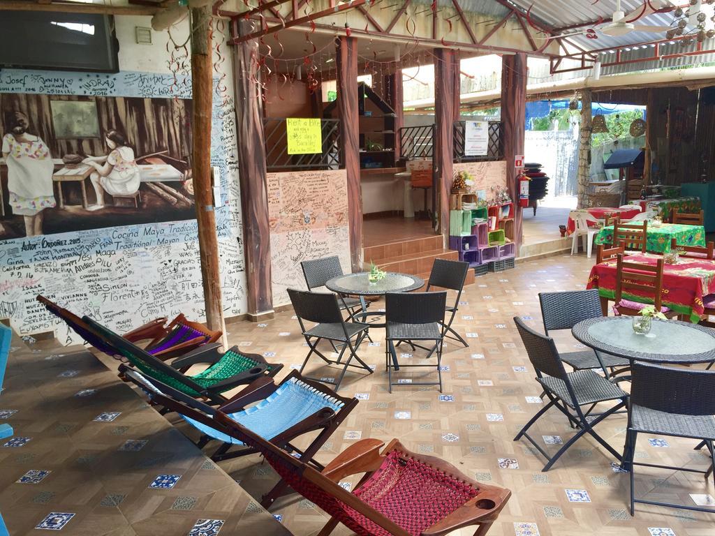 Yaxche Centro Hostal Y Camping Бакалар Екстериор снимка