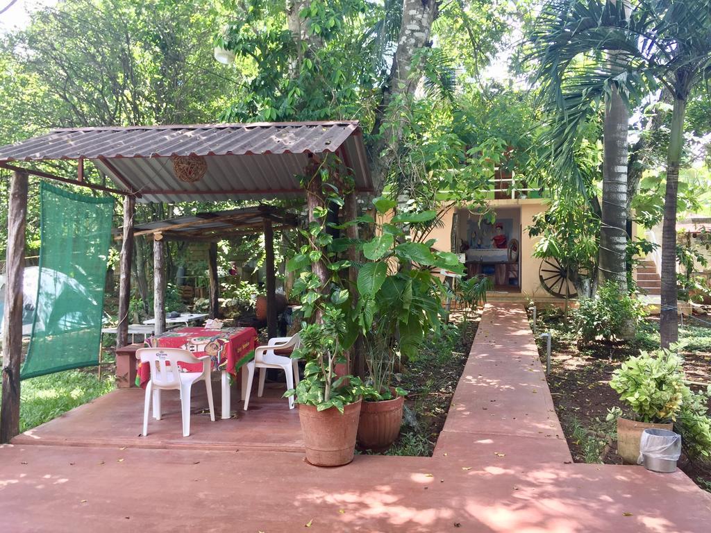 Yaxche Centro Hostal Y Camping Бакалар Екстериор снимка